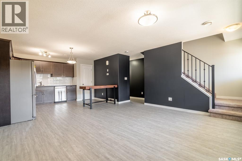 113 1210 Empress Street Property Photo 3