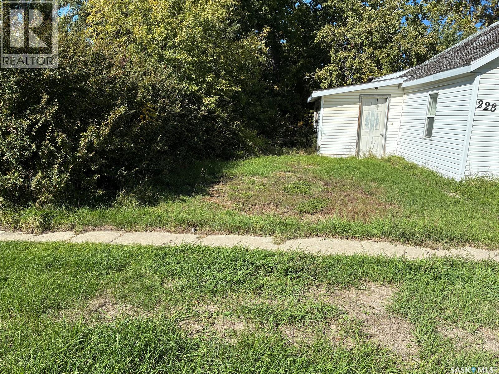 228 Glenn Street Property Photo 1