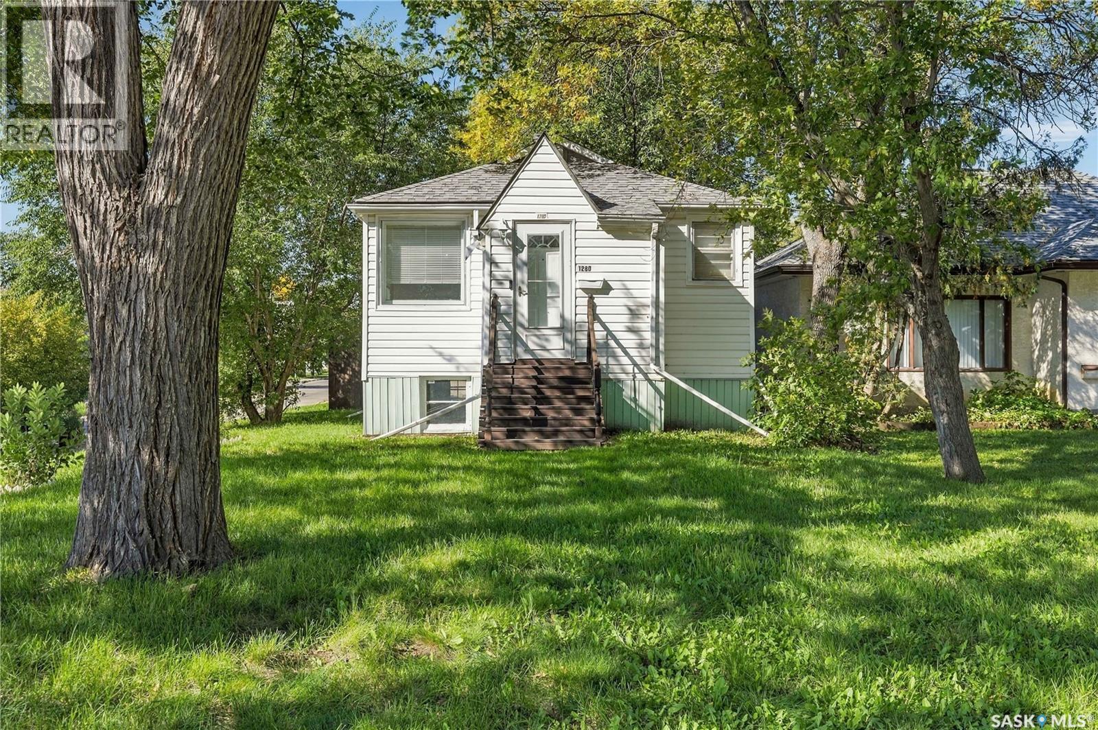 1280 King Street Property Photo 1