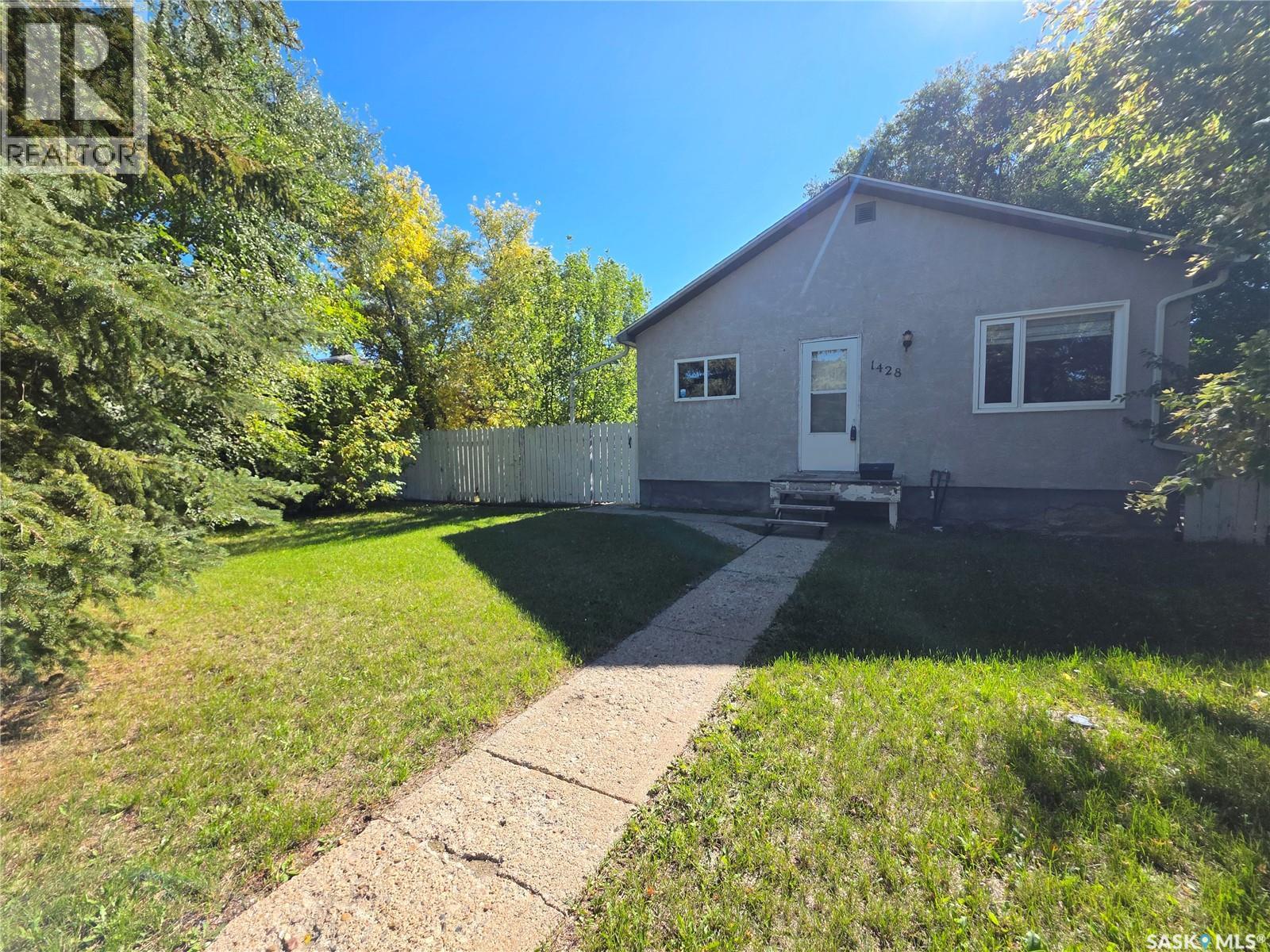 1428 Winnie Street Property Photo 24