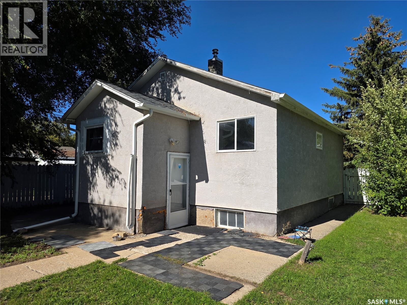 1428 Winnie Street Property Photo 28