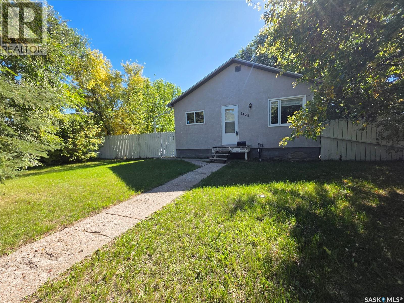 1428 Winnie Street Property Photo 33