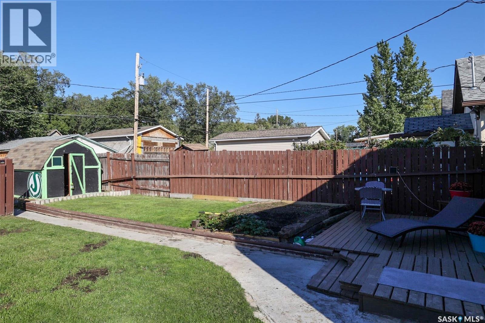 1636 Garnet Street Property Photo 23