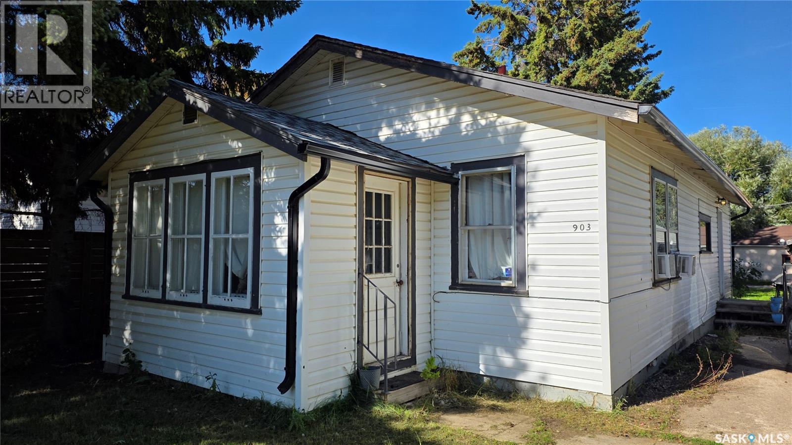 903 103rd Avenue Property Photo 1