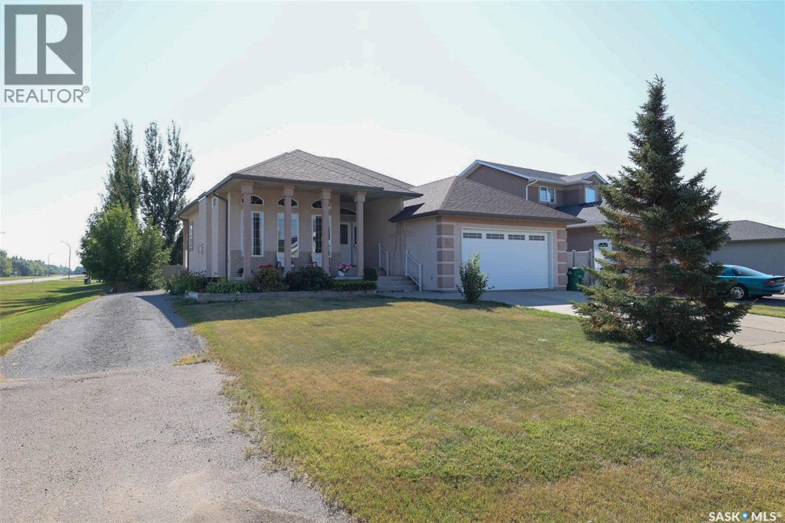 78 Woods Crescent Property Photo 3