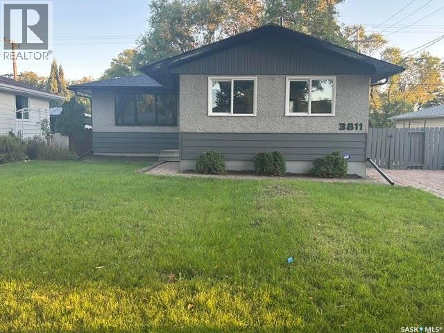 3811 Van Horne Avenue Property Photo 1