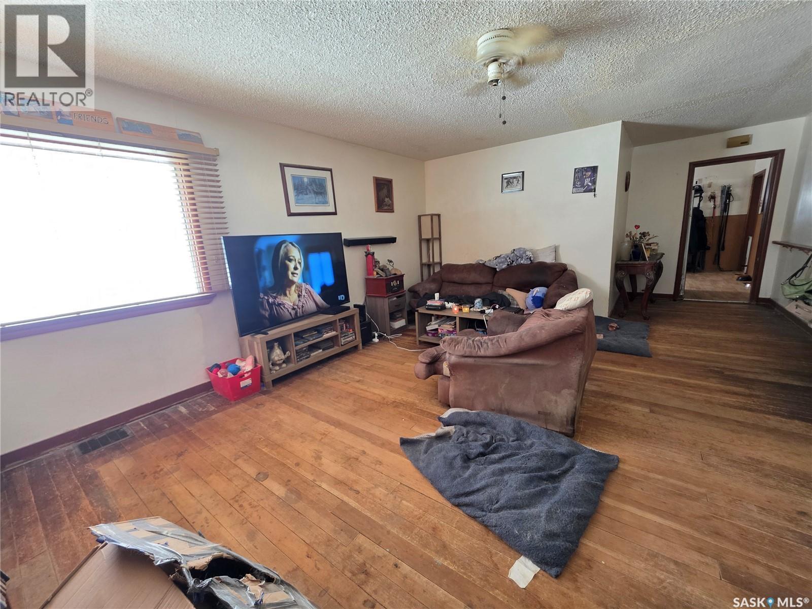 5460 Kings Avenue Property Photo 11
