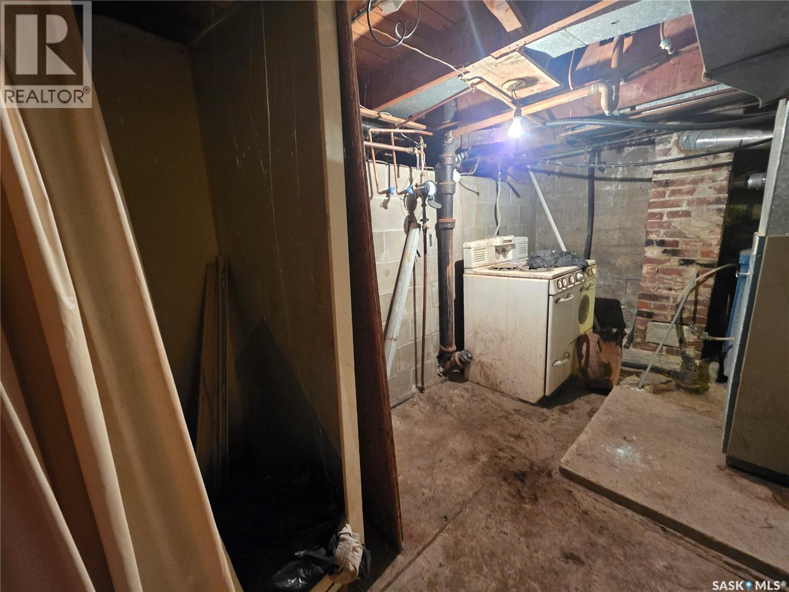 5460 Kings Avenue Property Photo 18
