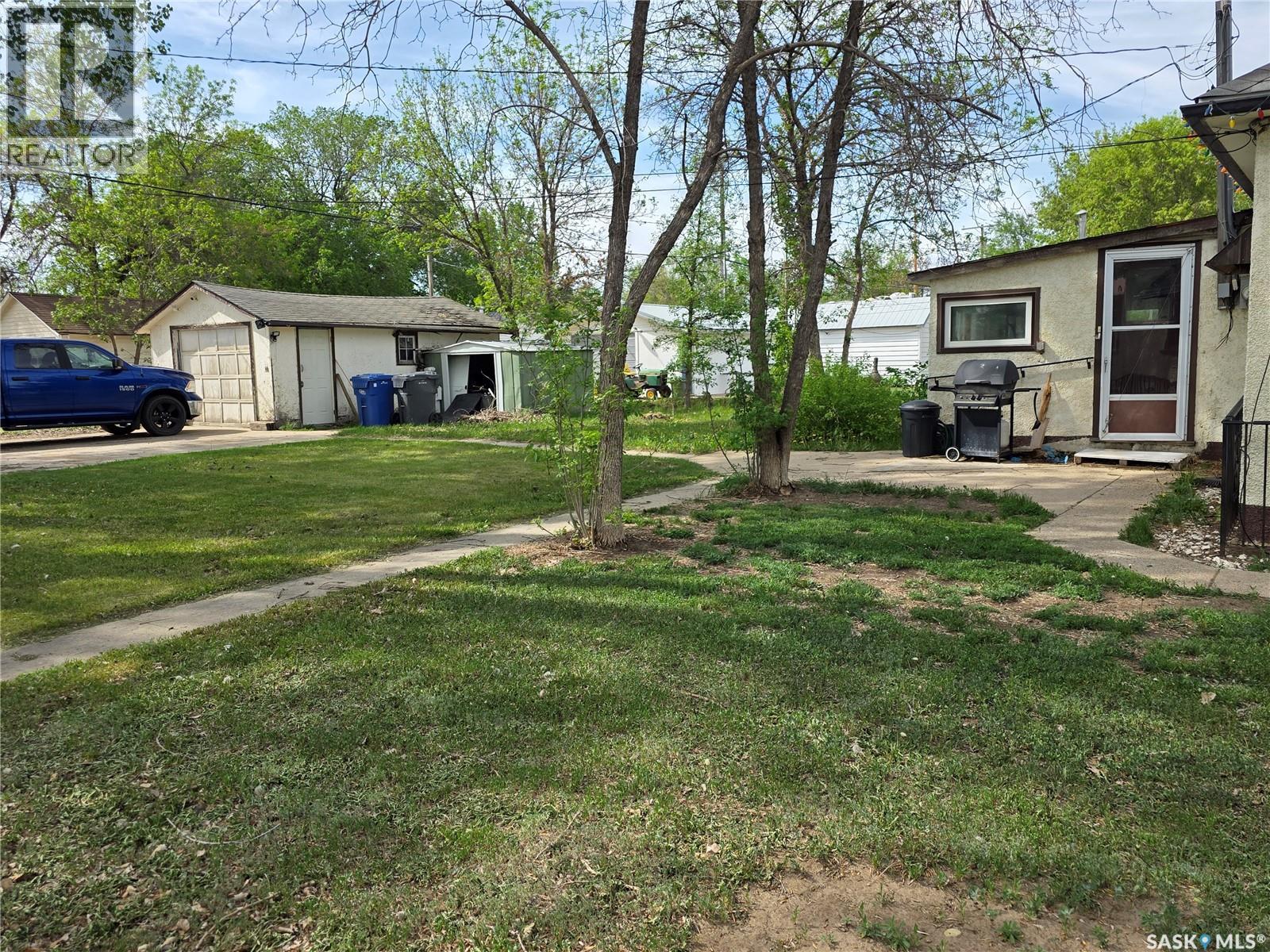 5460 Kings Avenue Property Photo 20