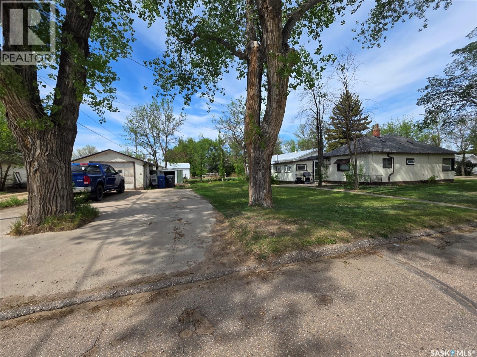 5460 Kings Avenue Property Photo 23