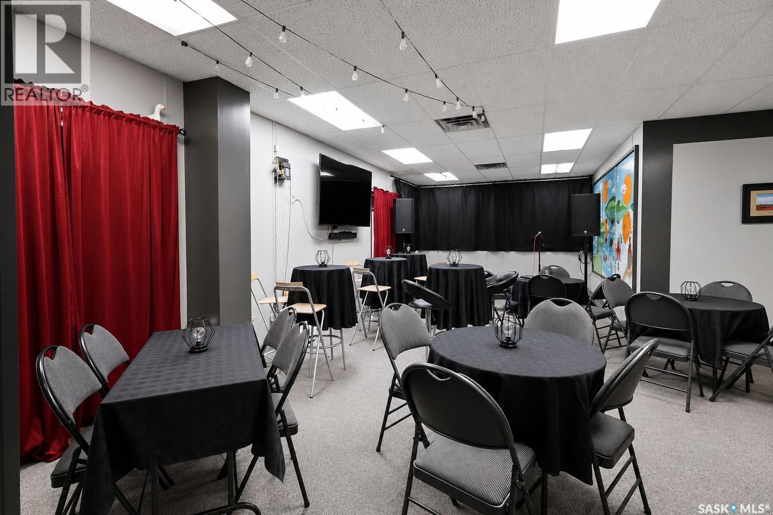 29 11th Street E Property Photo 15