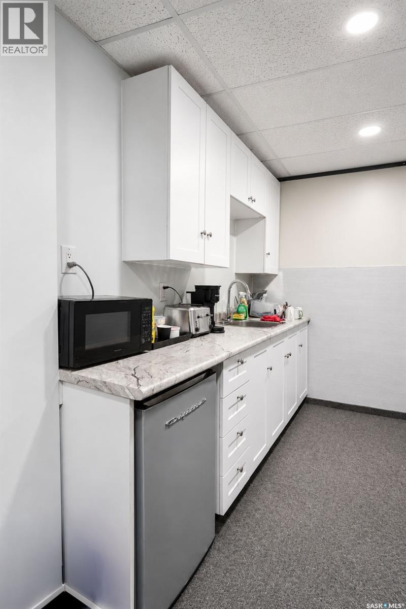 29 11th Street E Property Photo 18