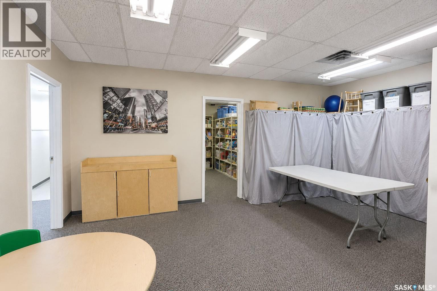 29 11th Street E Property Photo 41