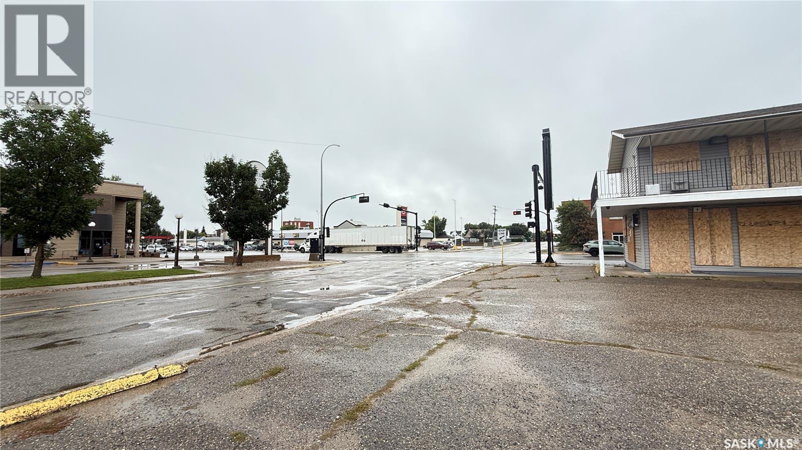 905 4th Street Property Photo 10