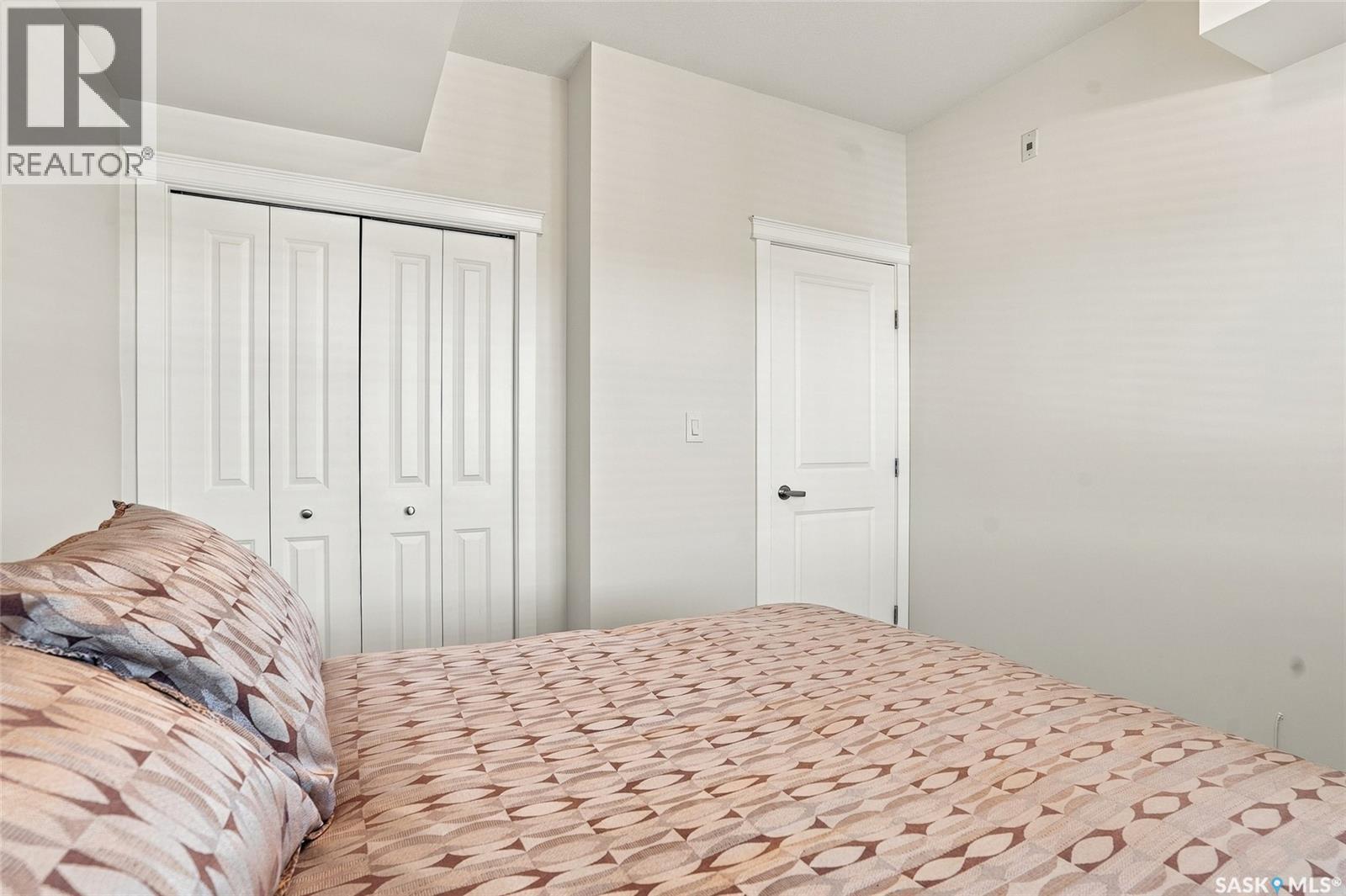 # 309 110 Hampton Circle Property Photo 14