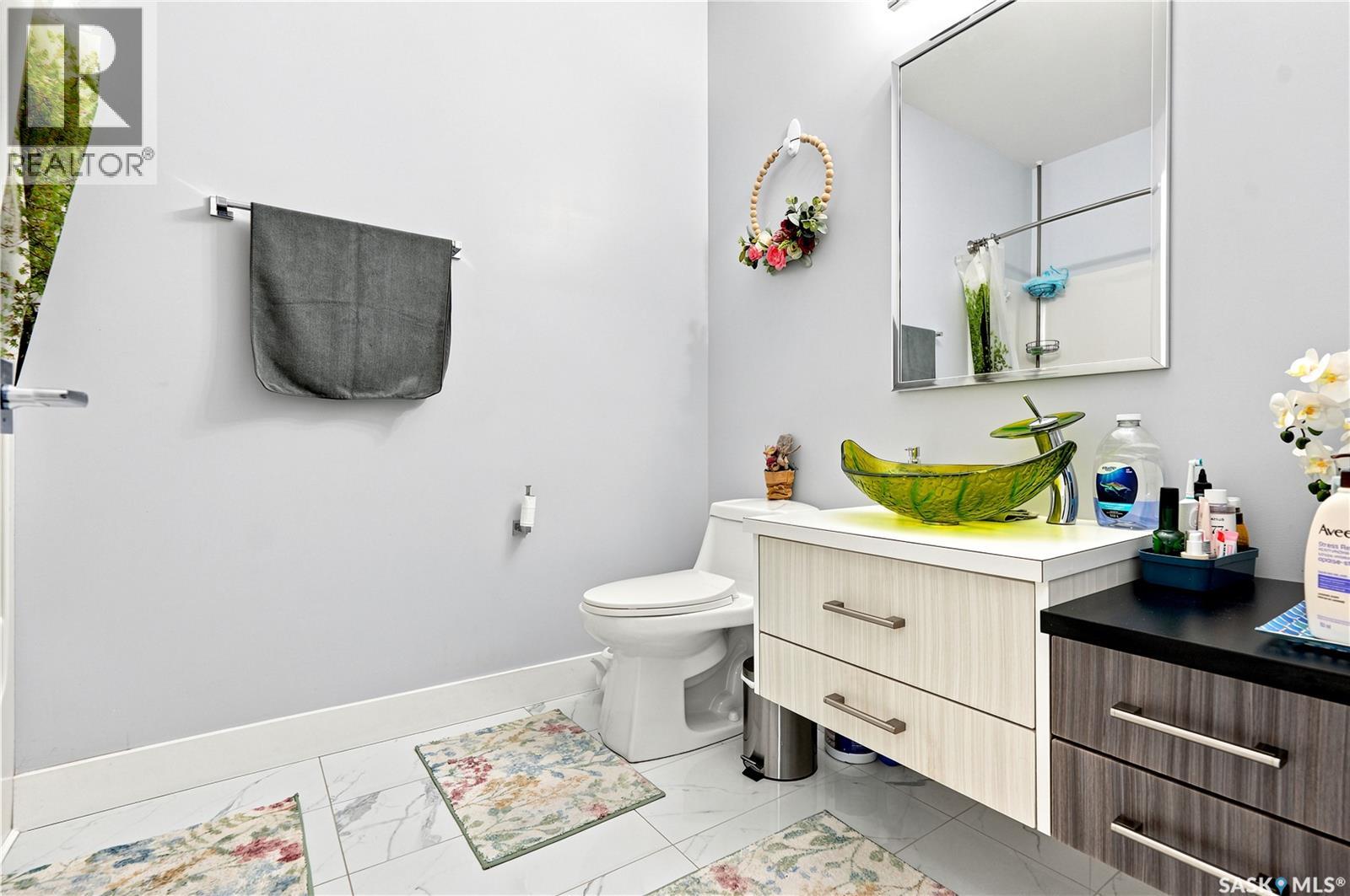 223 Ells Crescent Property Photo 35