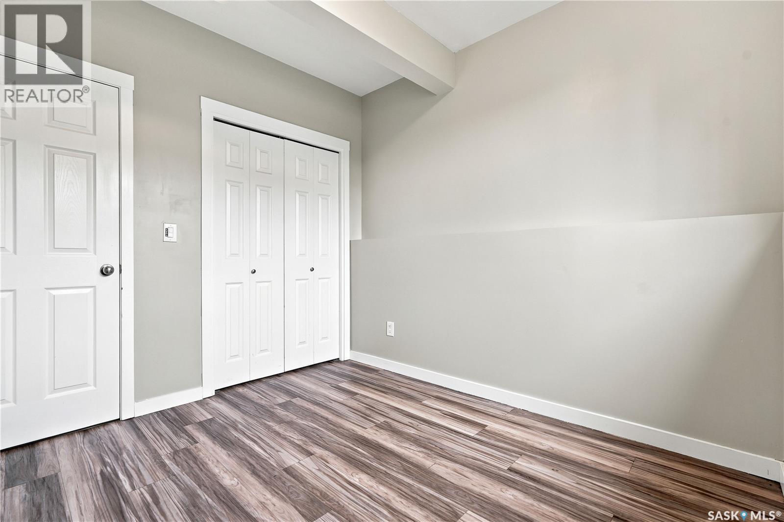223 Ells Crescent Property Photo 54