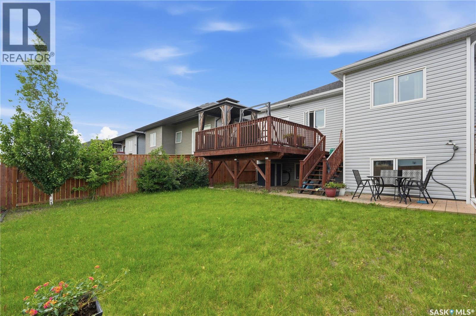 223 Ells Crescent Property Photo 60