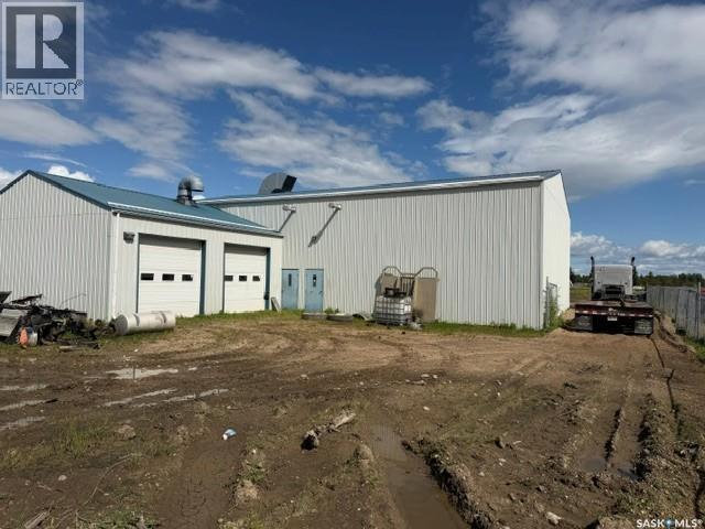 9 Commercial Crescent Property Photo 3