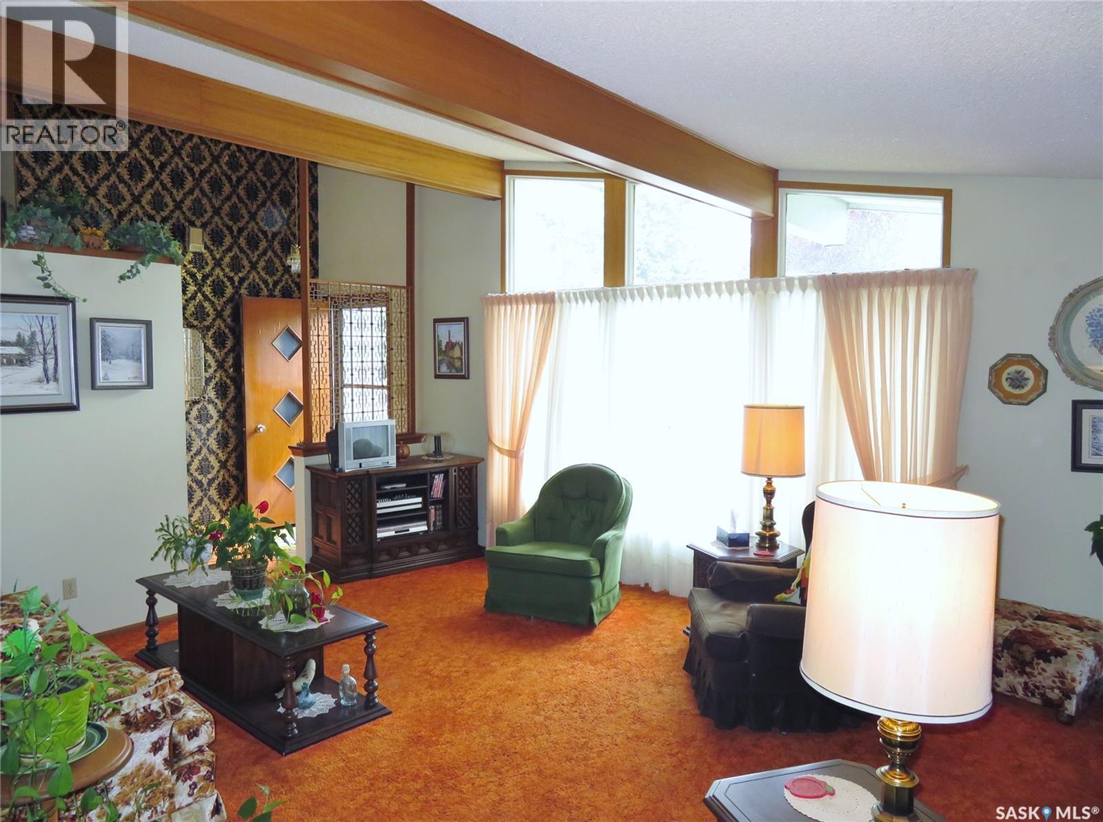 639 Acadia Drive Property Photo 3