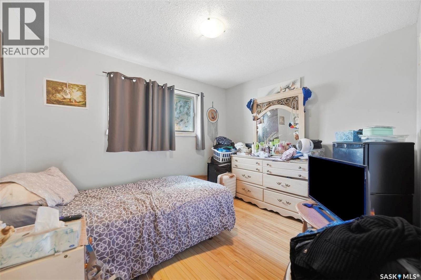 234 Winnipeg Avenue S Property Photo 14