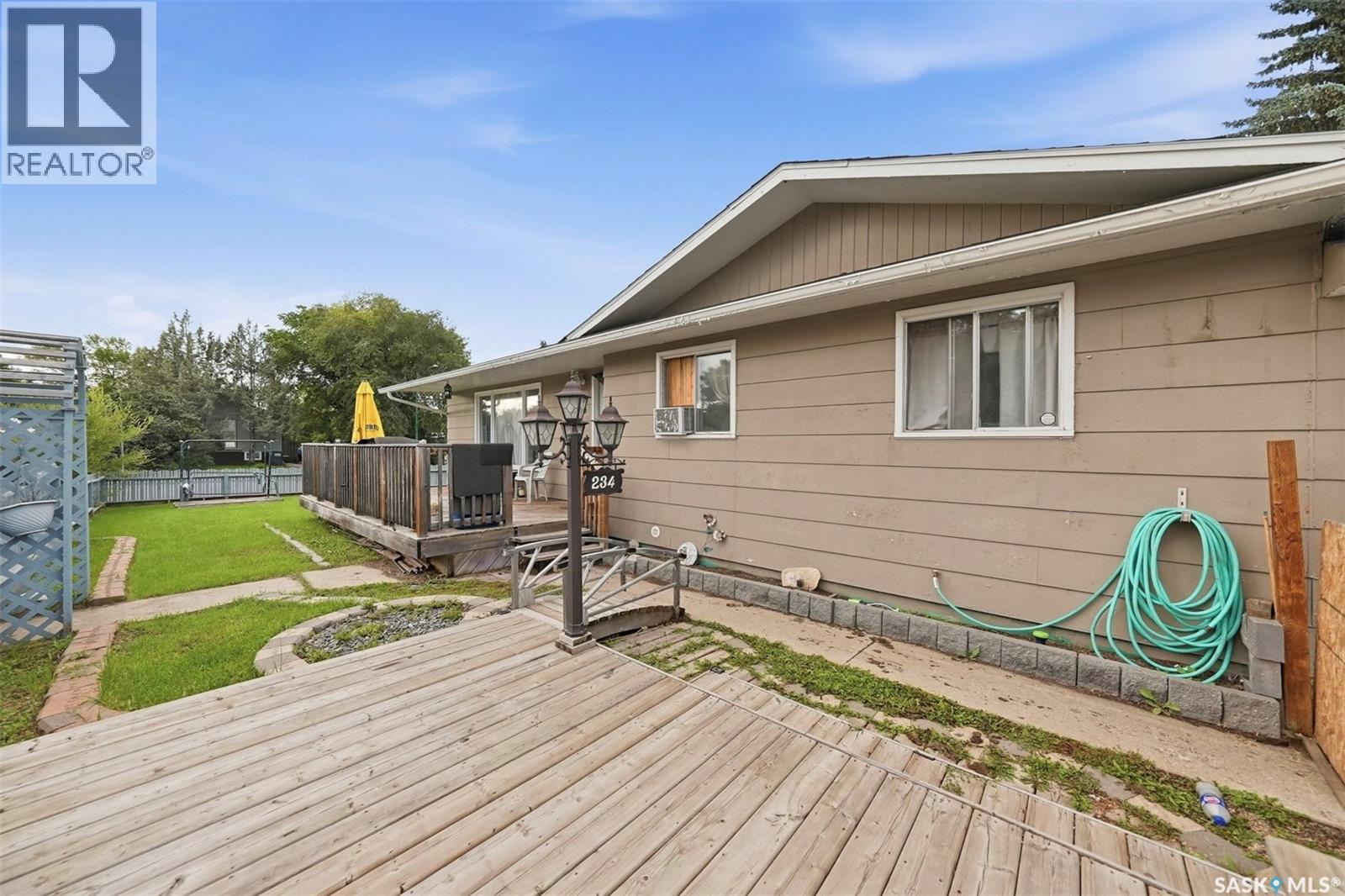234 Winnipeg Avenue S Property Photo 30