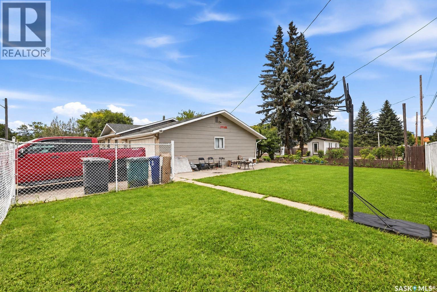 234 Winnipeg Avenue S Property Photo 34