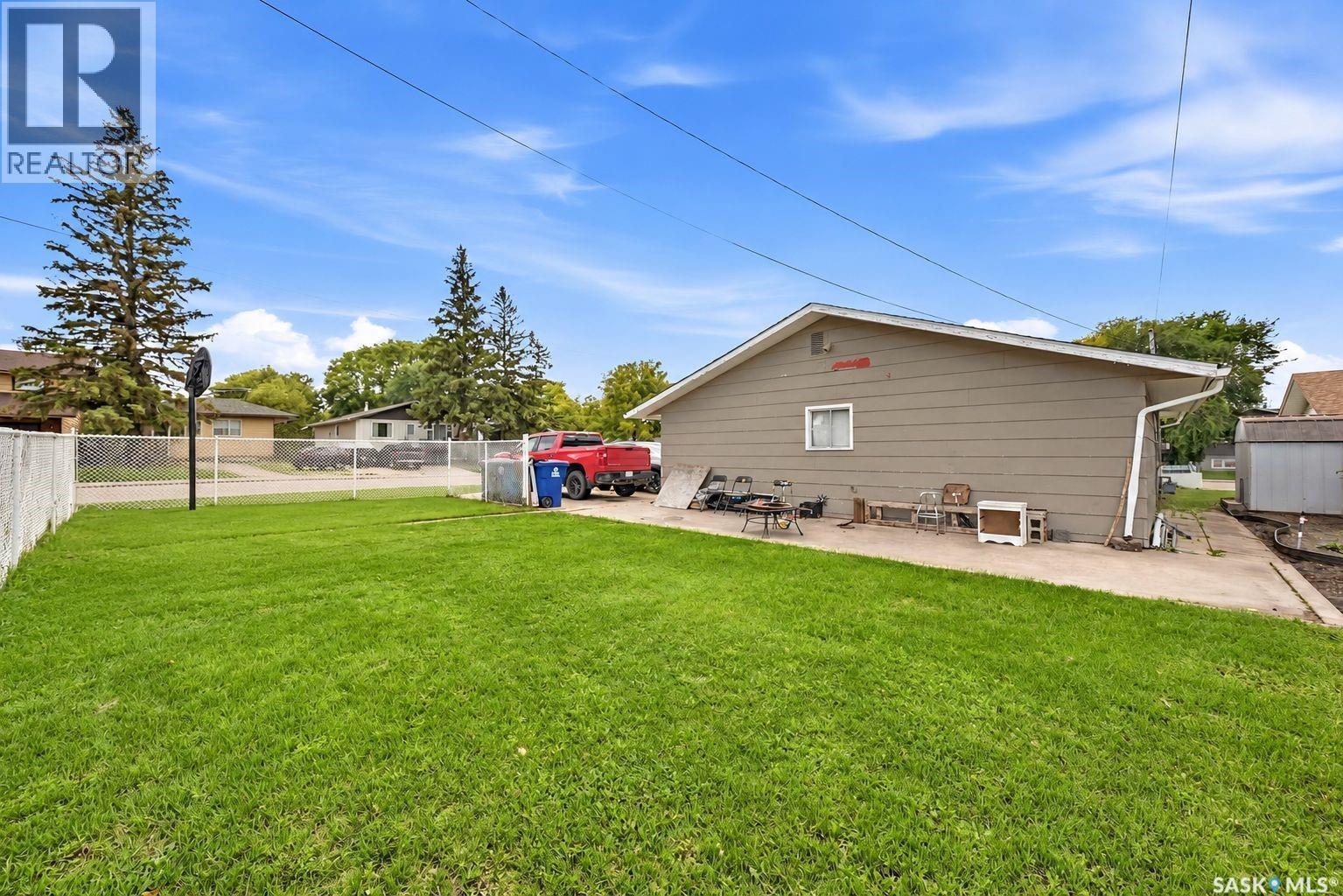 234 Winnipeg Avenue S Property Photo 35