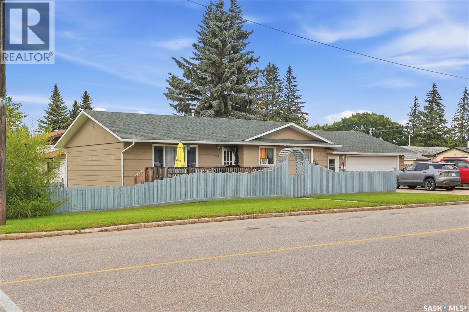 234 Winnipeg Avenue S Property Photo 38