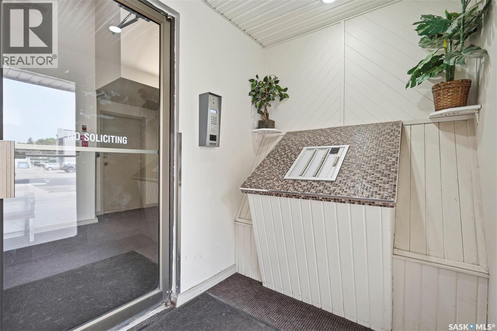 308 203 Tait Place Property Photo 6