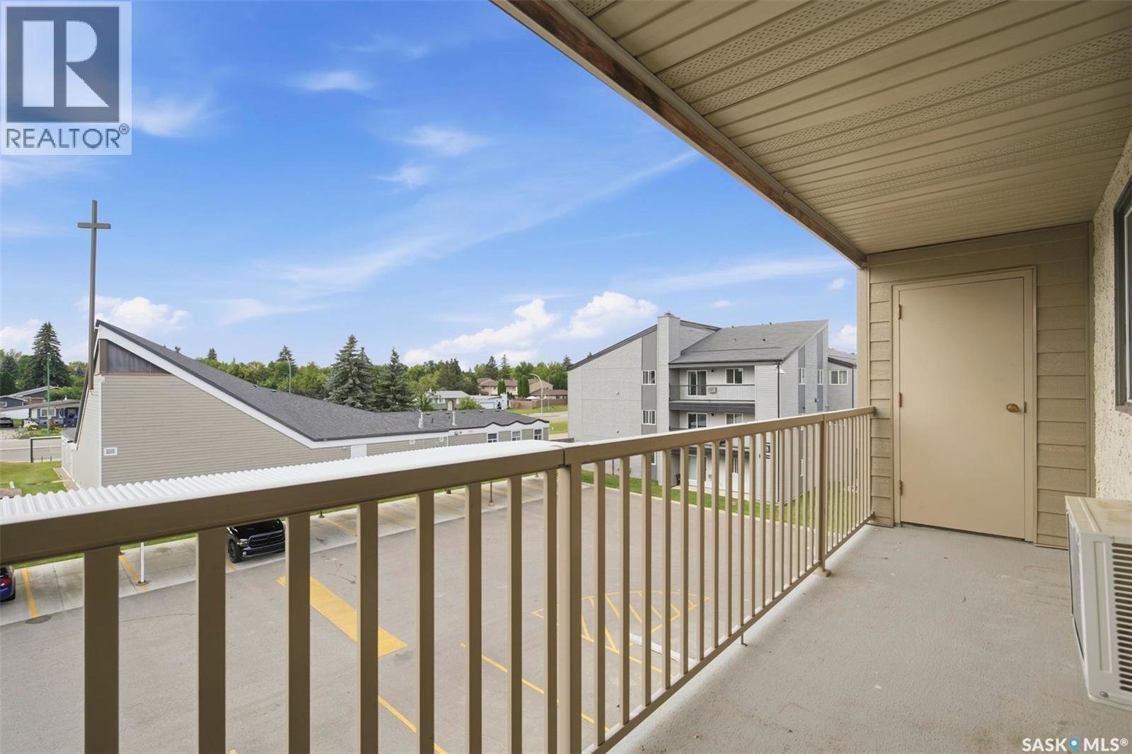 308 203 Tait Place Property Photo 13