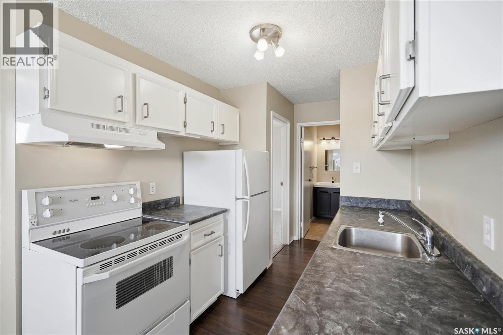 308 203 Tait Place Property Photo 18