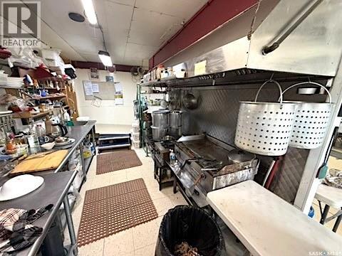 102 6 Highway N Property Photo 1