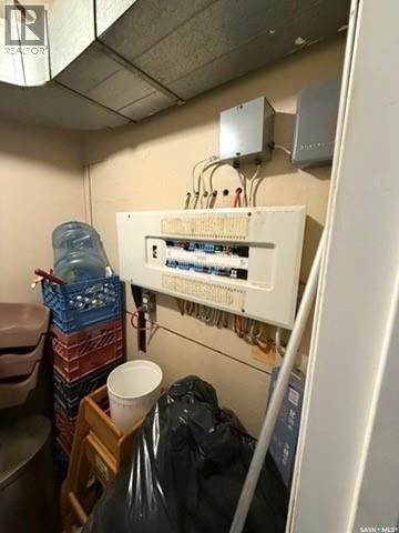 102 6 Highway N Property Photo 16