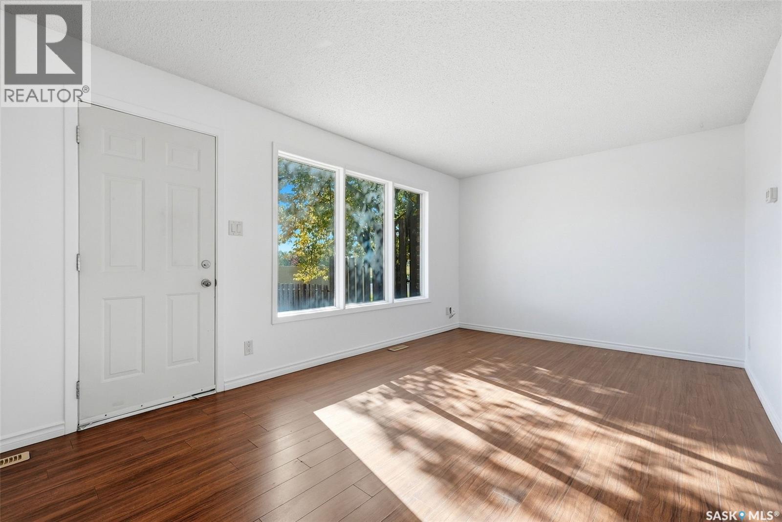 3804 Castle Road Property Photo 5