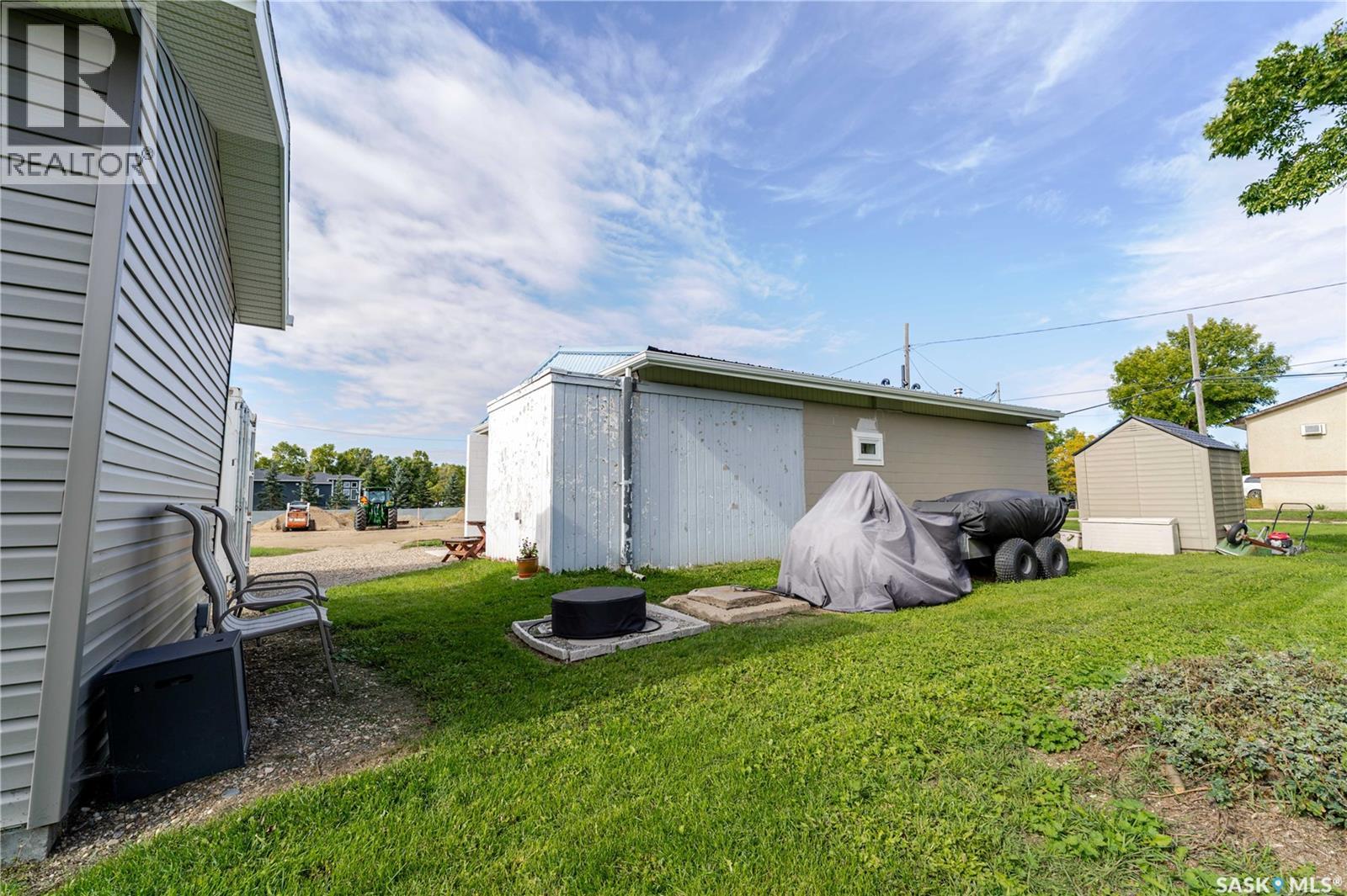 501 Railway Avenue Property Photo 4