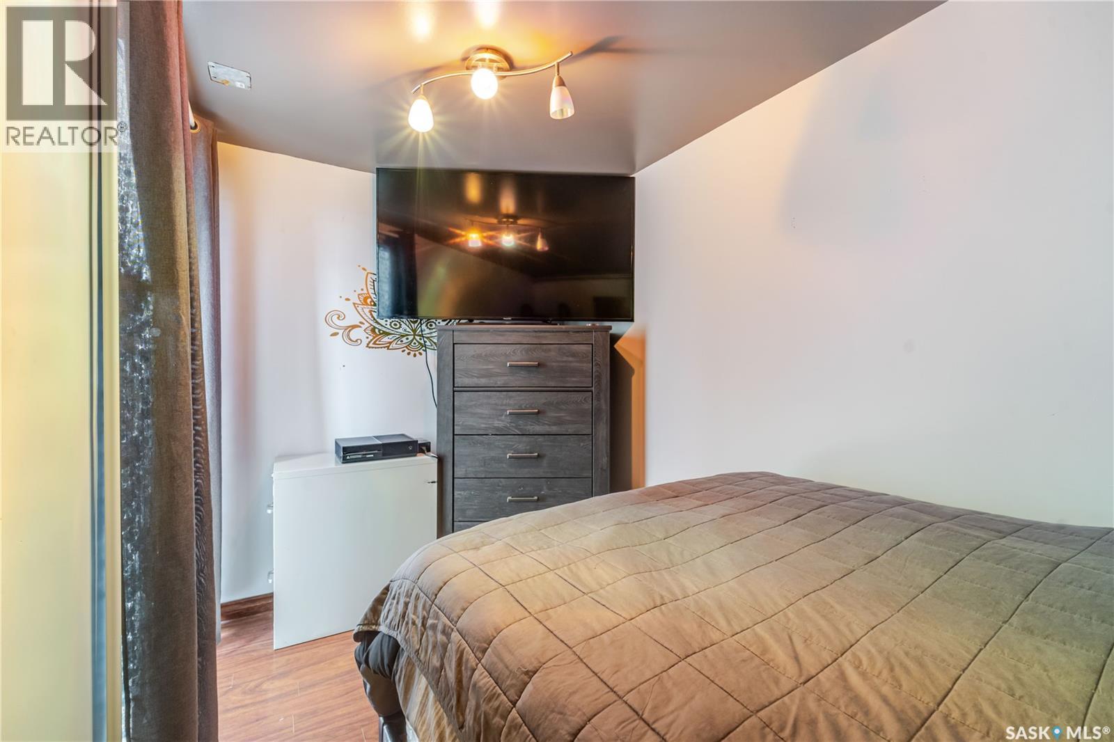 501 Railway Avenue Property Photo 13