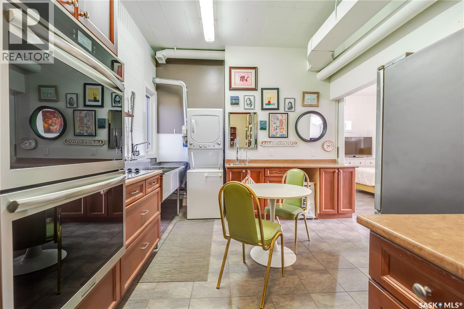 501 Railway Avenue Property Photo 18