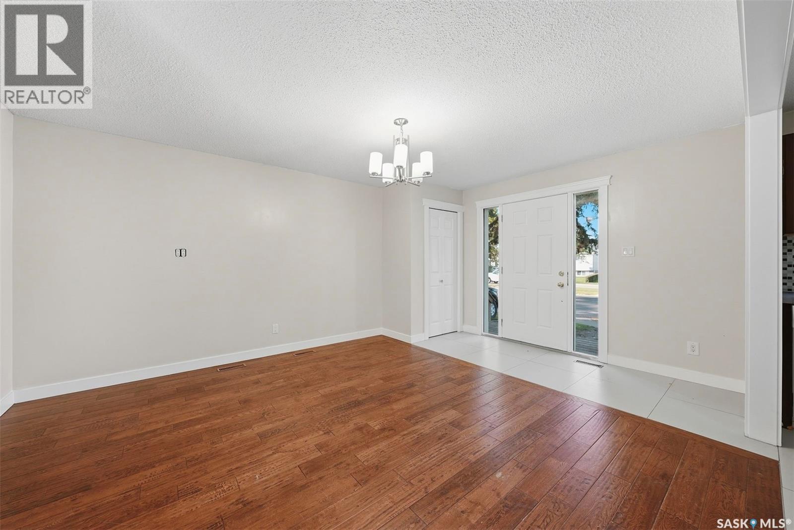 3817 Diefenbaker Drive Property Photo 4