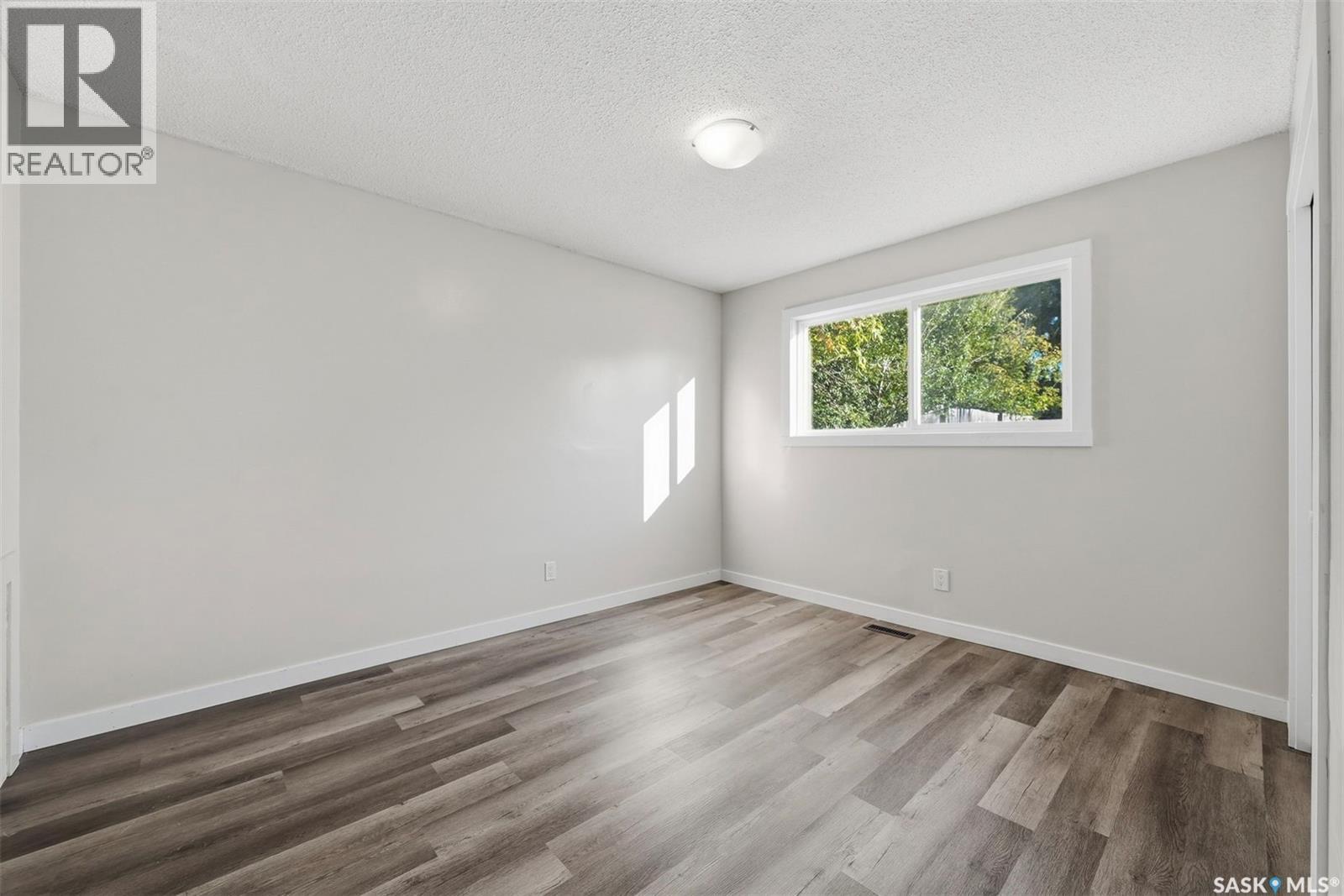 3817 Diefenbaker Drive Property Photo 13