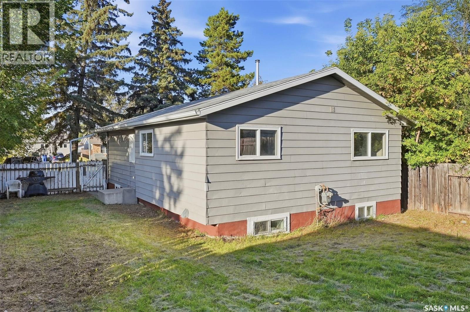 3817 Diefenbaker Drive Property Photo 26