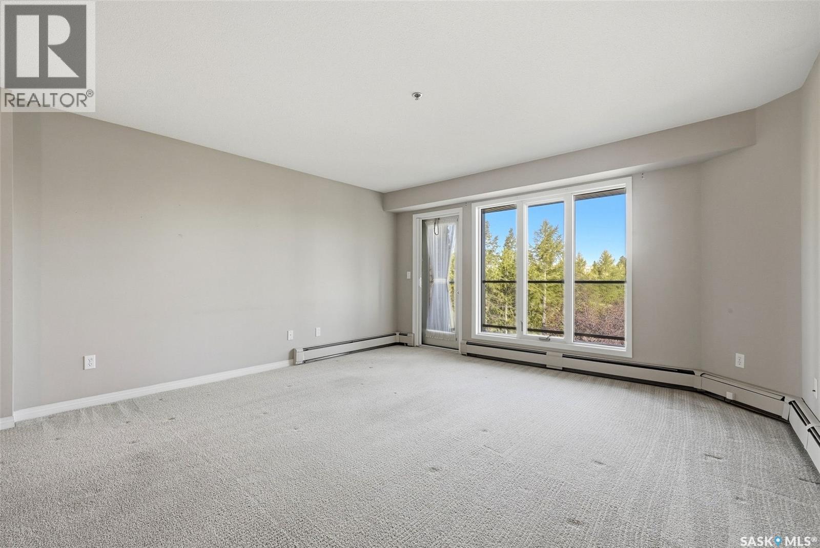 342 3605 Albert Street Property Photo 5