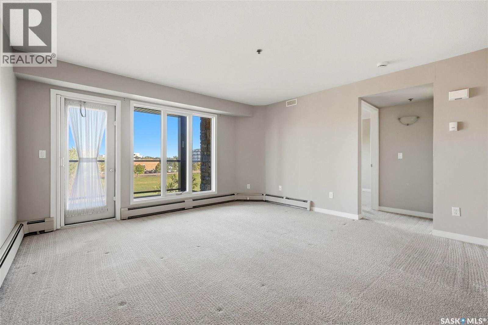 342 3605 Albert Street Property Photo 6