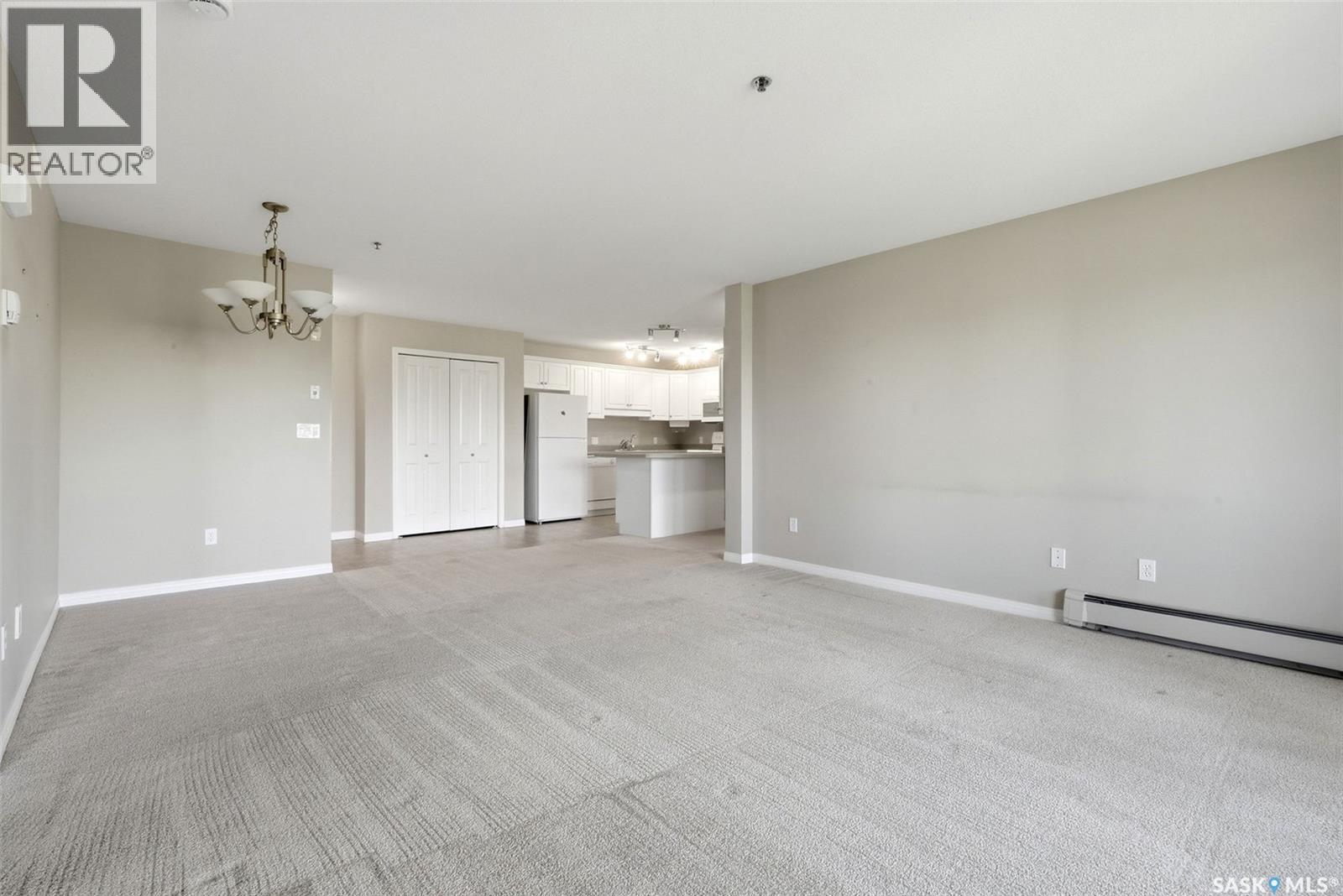 342 3605 Albert Street Property Photo 7