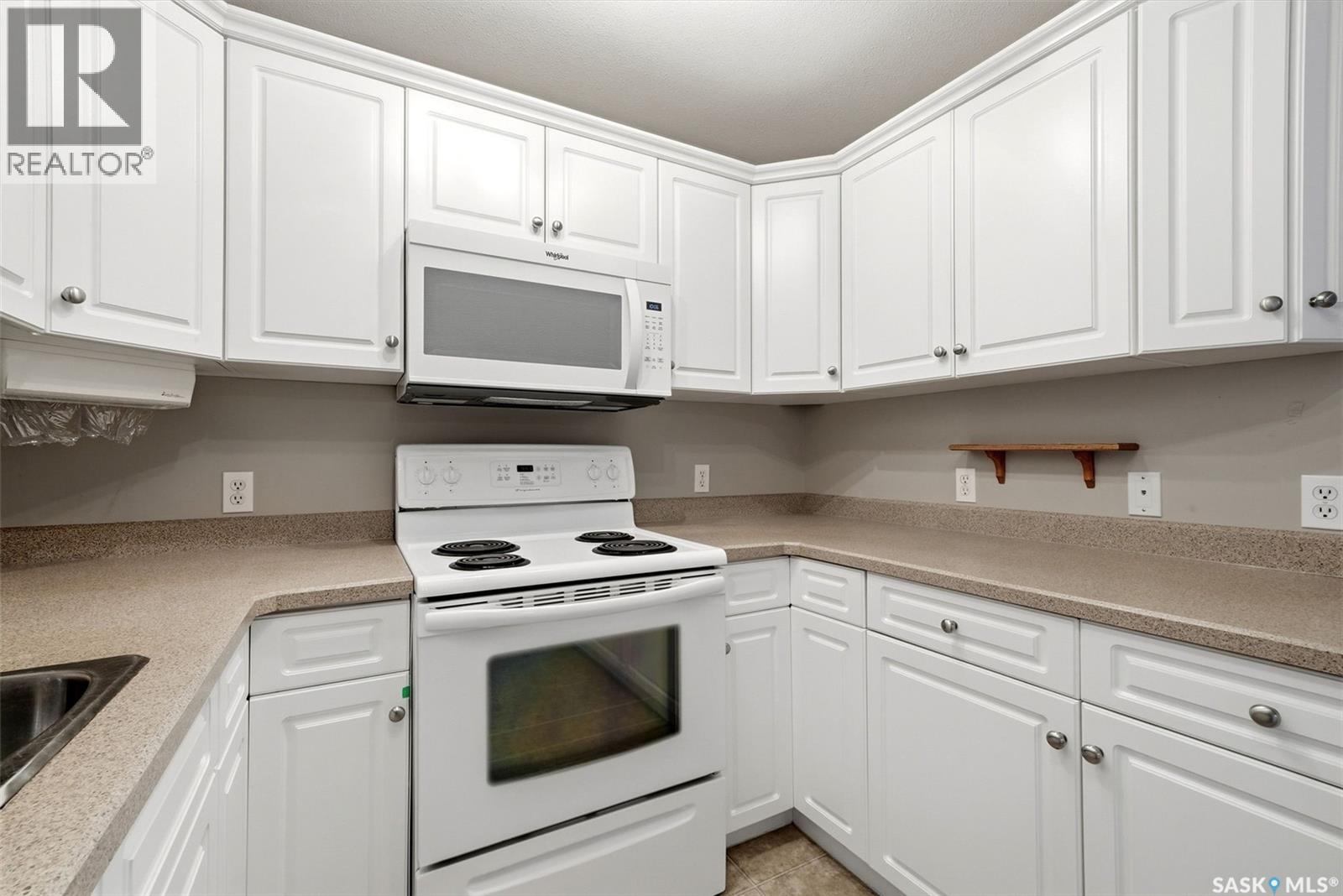 342 3605 Albert Street Property Photo 11