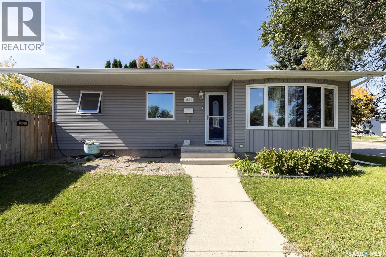 3501 33rd STREET W Property Photo 1