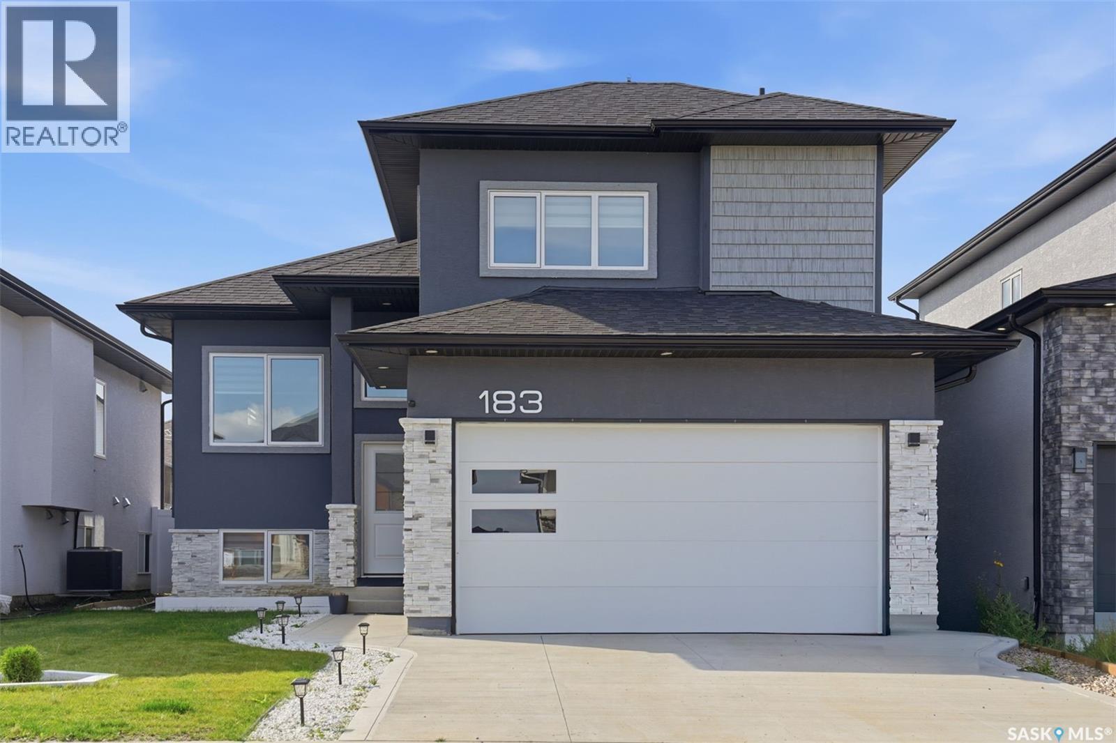 183 Mazurek Crescent Property Photo 2