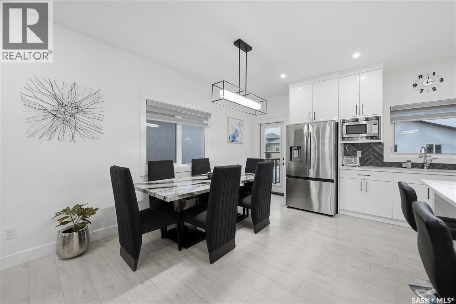183 Mazurek Crescent Property Photo 14