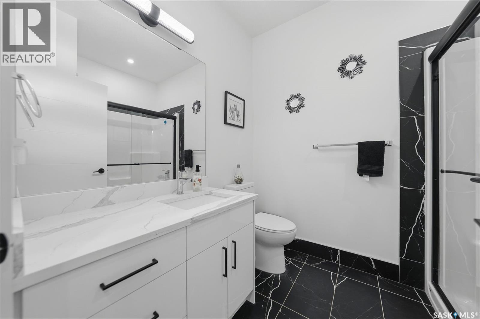 183 Mazurek Crescent Property Photo 24