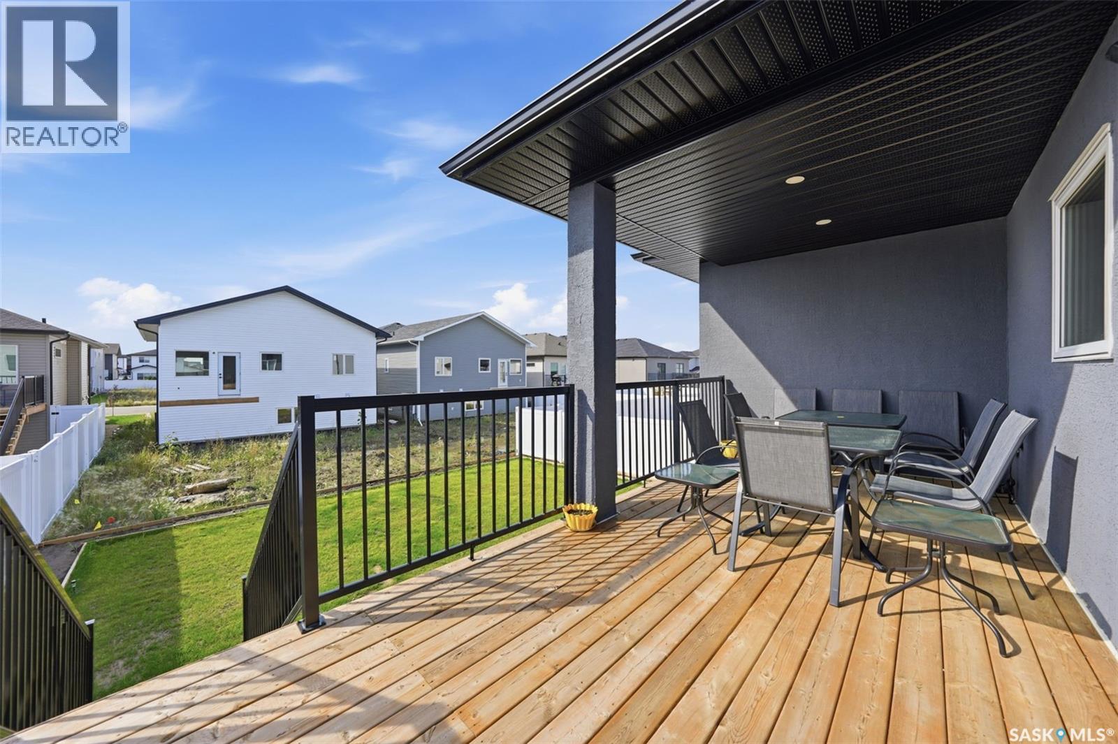 183 Mazurek Crescent Property Photo 32